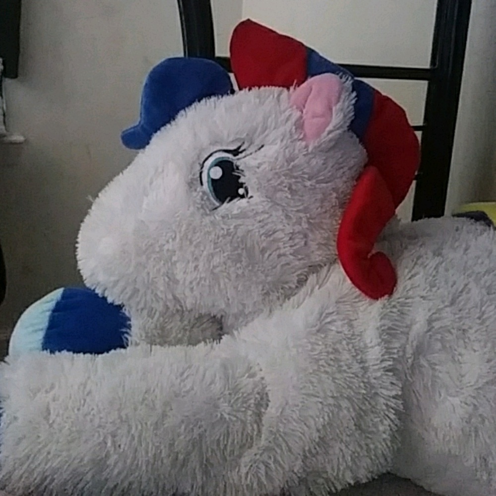 Meet your Posher, Acacia